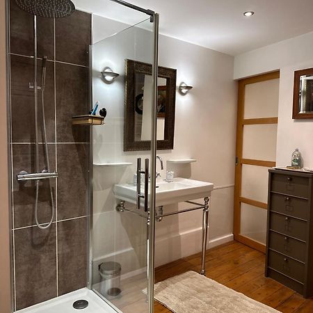 Chambre De Charme Au Coeur Du Vieux Valence - Confort & Calme Bagian luar foto